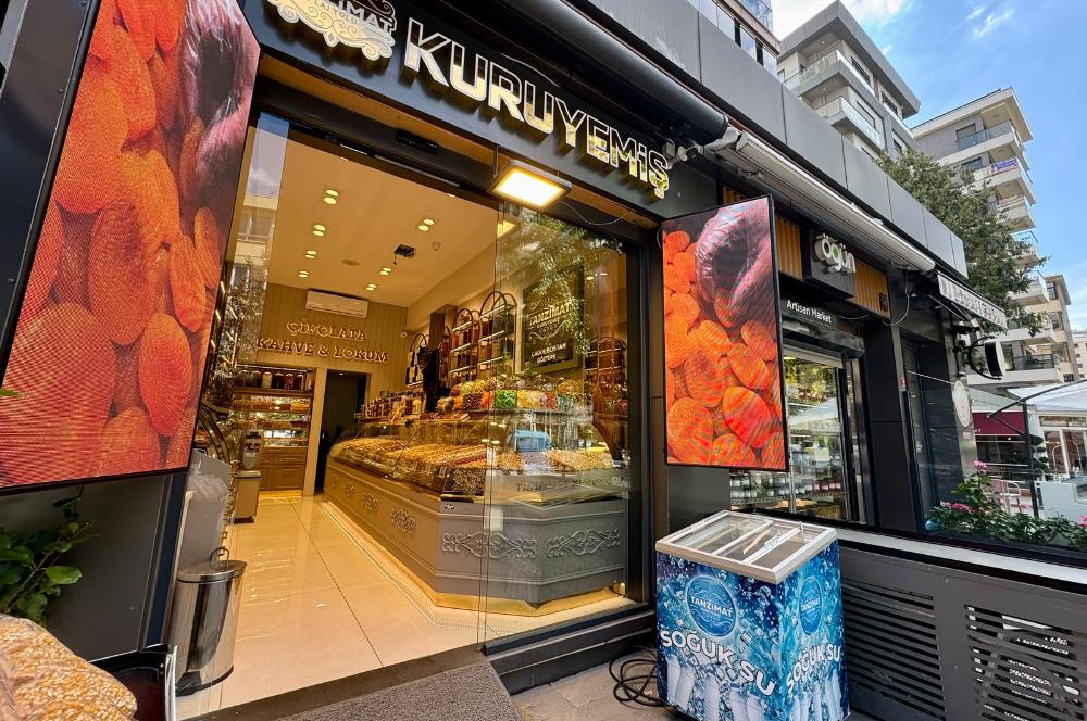 Kadıköy CaddeBostan Plaj Yolu Sokakta Kiralık Dükkan