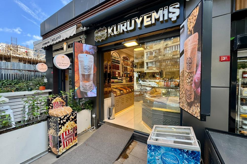 Kadıköy CaddeBostan Plaj Yolu Sokakta Kiralık Dükkan