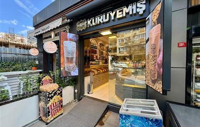 Kadıköy CaddeBostan Plaj Yolu Sokakta Kiralık Dükkan