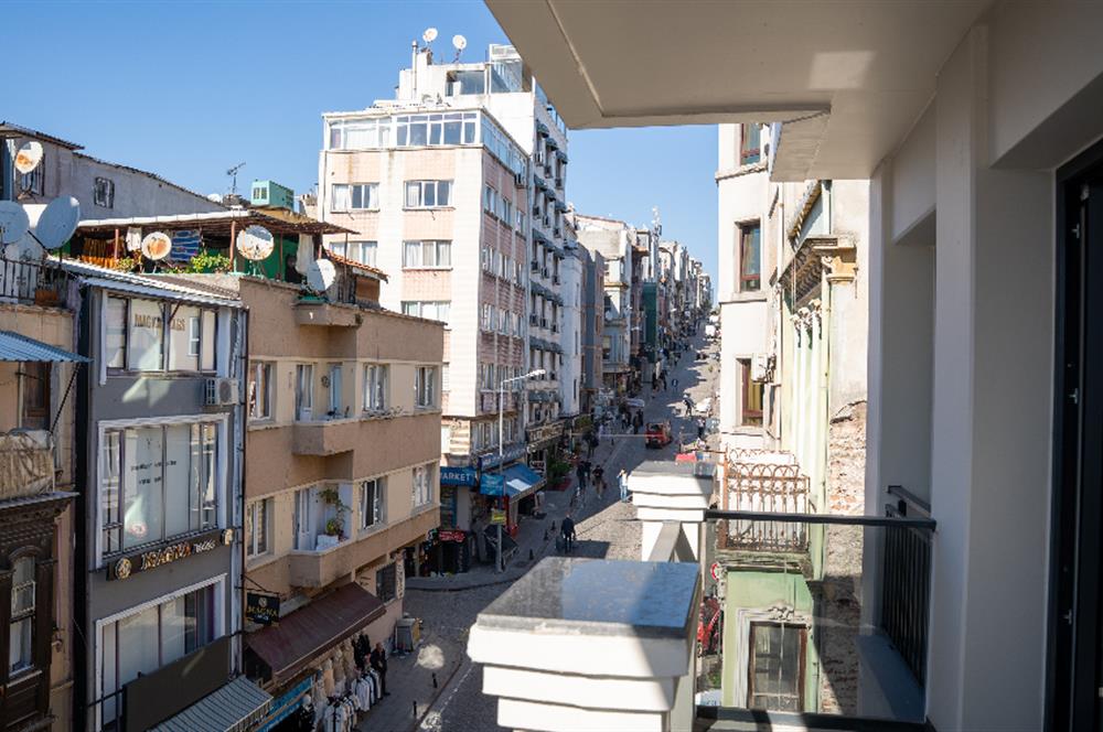 FATİH TİYATRO CADDESİ 328 M2 NET SATILIK OTEL