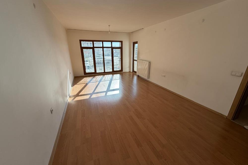 ALTIAĞAÇTA GENİŞ ODALI BALKONLU 3+1 KİRALIK DAİRE