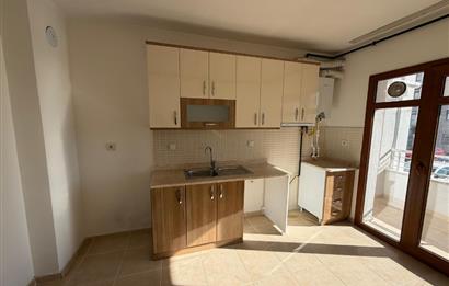 ALTIAĞAÇTA GENİŞ ODALI BALKONLU 3+1 KİRALIK DAİRE