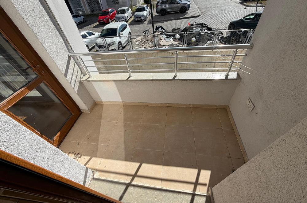 ALTIAĞAÇTA GENİŞ ODALI BALKONLU 3+1 KİRALIK DAİRE