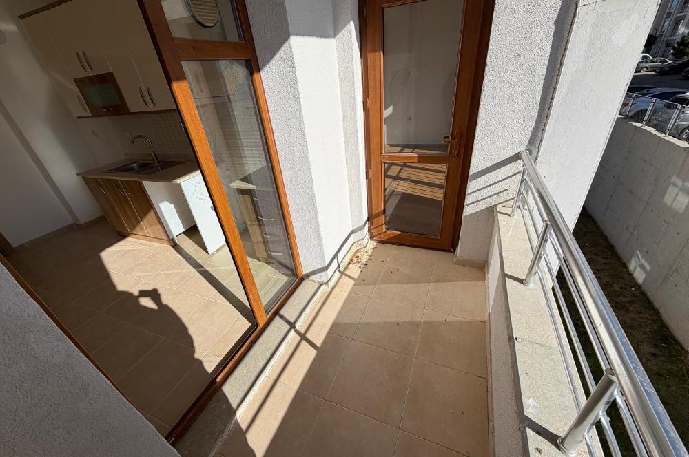 ALTIAĞAÇTA GENİŞ ODALI BALKONLU 3+1 KİRALIK DAİRE