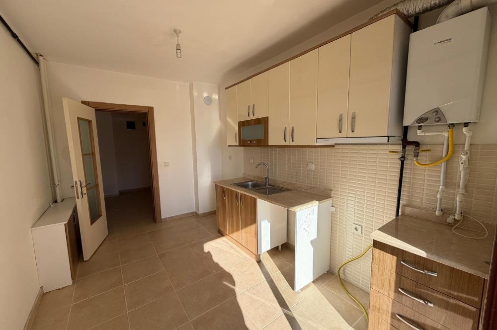 ALTIAĞAÇTA GENİŞ ODALI BALKONLU 3+1 KİRALIK DAİRE