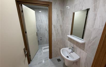 ALTIAĞAÇTA GENİŞ ODALI BALKONLU 3+1 KİRALIK DAİRE