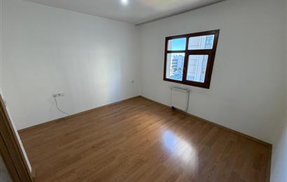 ALTIAĞAÇTA GENİŞ ODALI BALKONLU 3+1 KİRALIK DAİRE