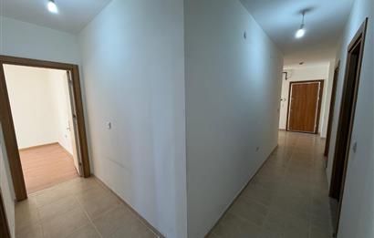 ALTIAĞAÇTA GENİŞ ODALI BALKONLU 3+1 KİRALIK DAİRE