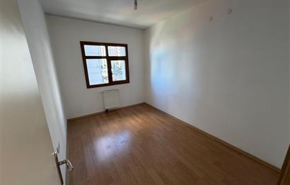 ALTIAĞAÇTA GENİŞ ODALI BALKONLU 3+1 KİRALIK DAİRE