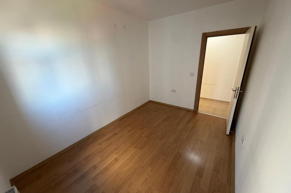 ALTIAĞAÇTA GENİŞ ODALI BALKONLU 3+1 KİRALIK DAİRE