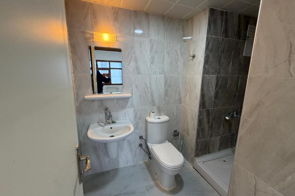 ALTIAĞAÇTA GENİŞ ODALI BALKONLU 3+1 KİRALIK DAİRE