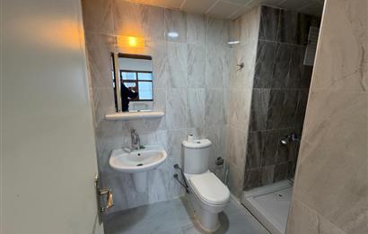 ALTIAĞAÇTA GENİŞ ODALI BALKONLU 3+1 KİRALIK DAİRE