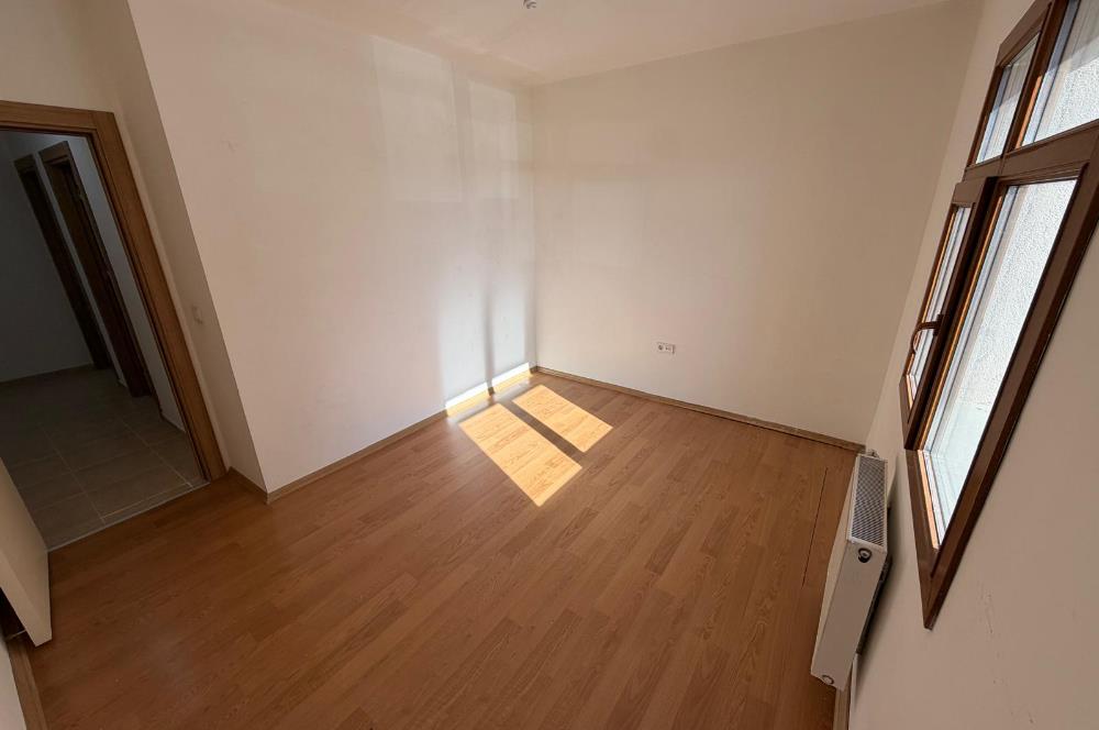 ALTIAĞAÇTA GENİŞ ODALI BALKONLU 3+1 KİRALIK DAİRE