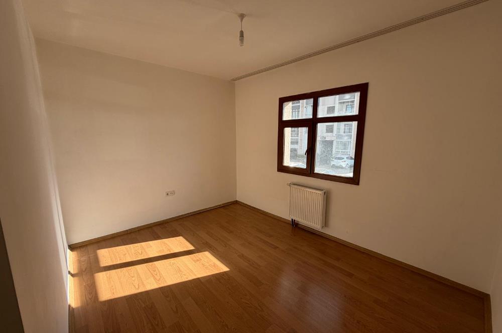 ALTIAĞAÇTA GENİŞ ODALI BALKONLU 3+1 KİRALIK DAİRE