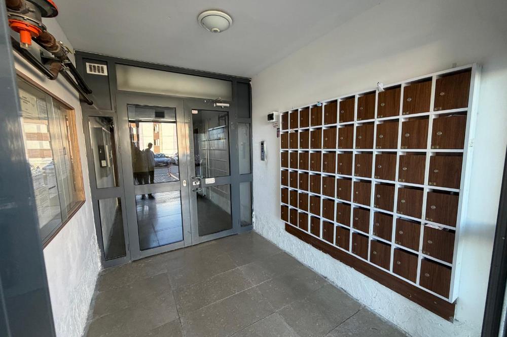 ALTIAĞAÇTA GENİŞ ODALI BALKONLU 3+1 KİRALIK DAİRE