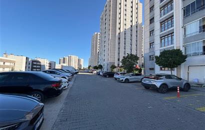 ALTIAĞAÇTA GENİŞ ODALI BALKONLU 3+1 KİRALIK DAİRE