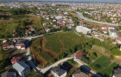 AKYAZI İNÖNÜ'DE BÜYÜME AVANTAJLI 1981 M2 ARSA