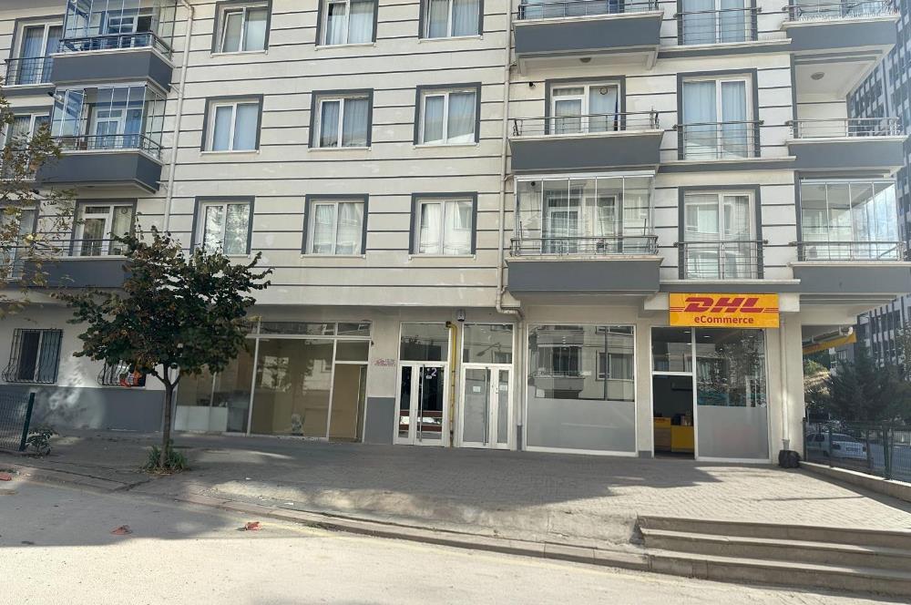 BADEMLİDERE'DE MERKEZİ KONUMDA, 25 M² KULLANIŞLI KİRALIK DÜKKAN