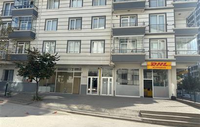 BADEMLİDERE'DE MERKEZİ KONUMDA, 25 M² KULLANIŞLI KİRALIK DÜKKAN