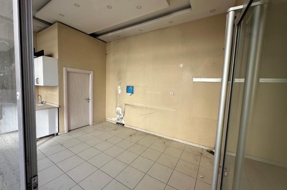 BADEMLİDERE'DE MERKEZİ KONUMDA, 25 M² KULLANIŞLI KİRALIK DÜKKAN