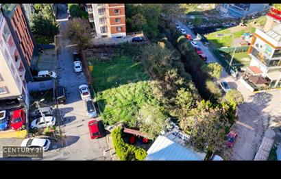 ATASEHIR"DE MERKEZİ KONUMDA PROJESI HAZIR ARSA
