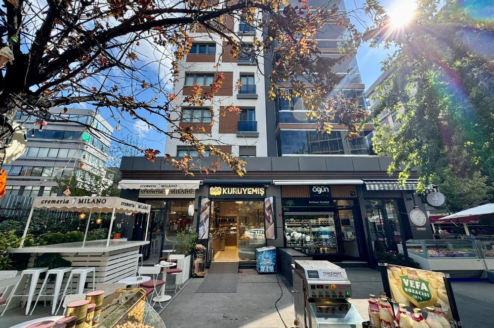 Kadıköy CaddeBostan Plaj Yolu Sokakta Kiralık Dükkan