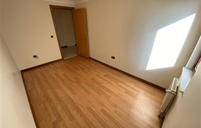 474 ETAP 1.KAT KONUMUNDA ARA KAT TAPULU KREDİYE UYGUN 4+1