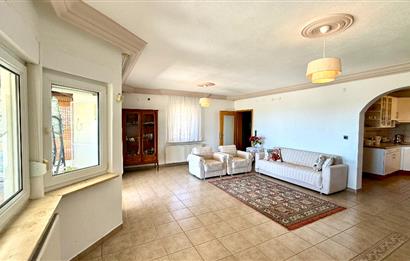 Datça Özbel'de Deniz Manzaralı 4+1 Yıllık Kiralık İkiz Villa