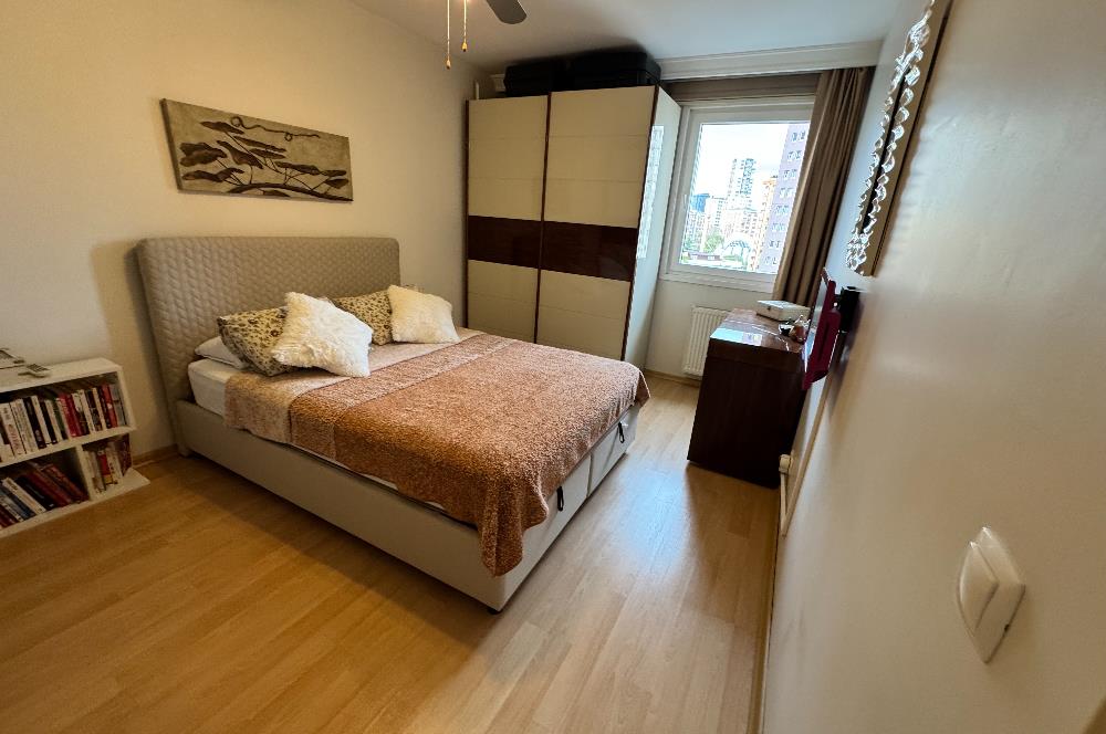 KOZYATAĞI BAYTUR KONUTLARINDA HAVUZ CEPHELİ 100 M² NET 3+1