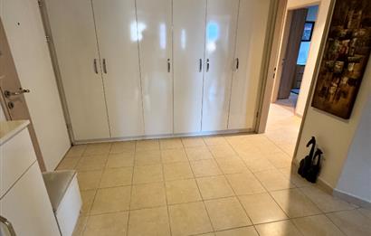 KOZYATAĞI BAYTUR KONUTLARINDA HAVUZ CEPHELİ 100 M² NET 3+1