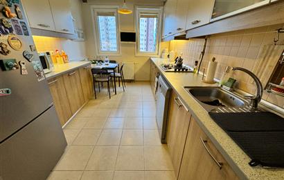 KOZYATAĞI BAYTUR KONUTLARINDA HAVUZ CEPHELİ 100 M² NET 3+1