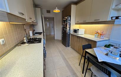 KOZYATAĞI BAYTUR KONUTLARINDA HAVUZ CEPHELİ 100 M² NET 3+1