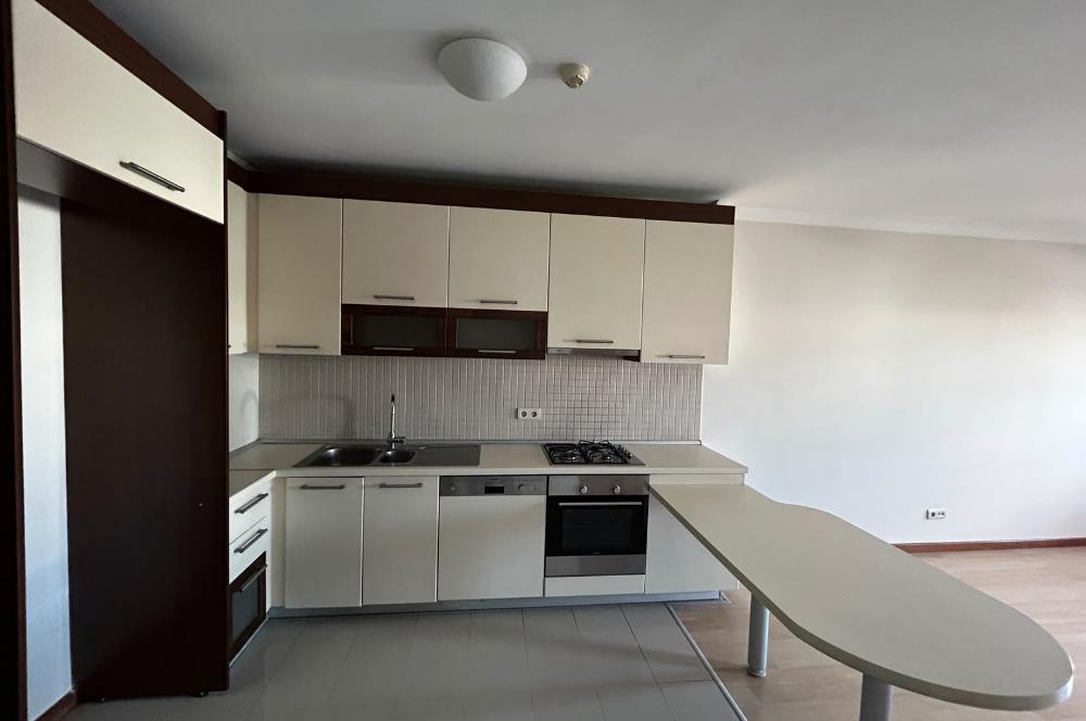 SOYAK MAVİŞEHİRDE OKUL CEPHELİ, FERAH VE KULLANIŞLI 1+1 KİRALIK