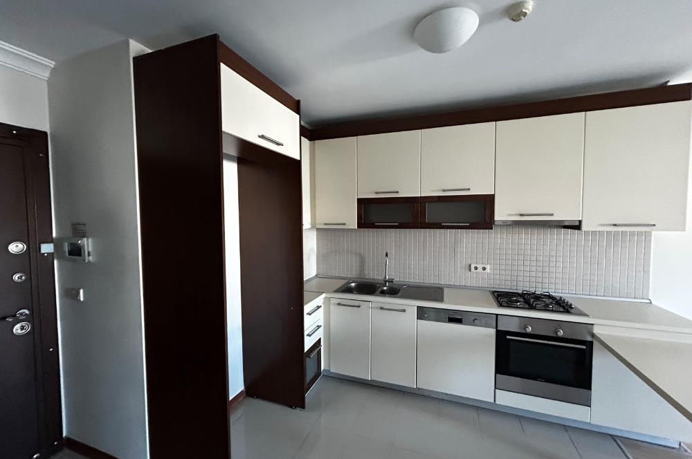 SOYAK MAVİŞEHİRDE OKUL CEPHELİ, FERAH VE KULLANIŞLI 1+1 KİRALIK