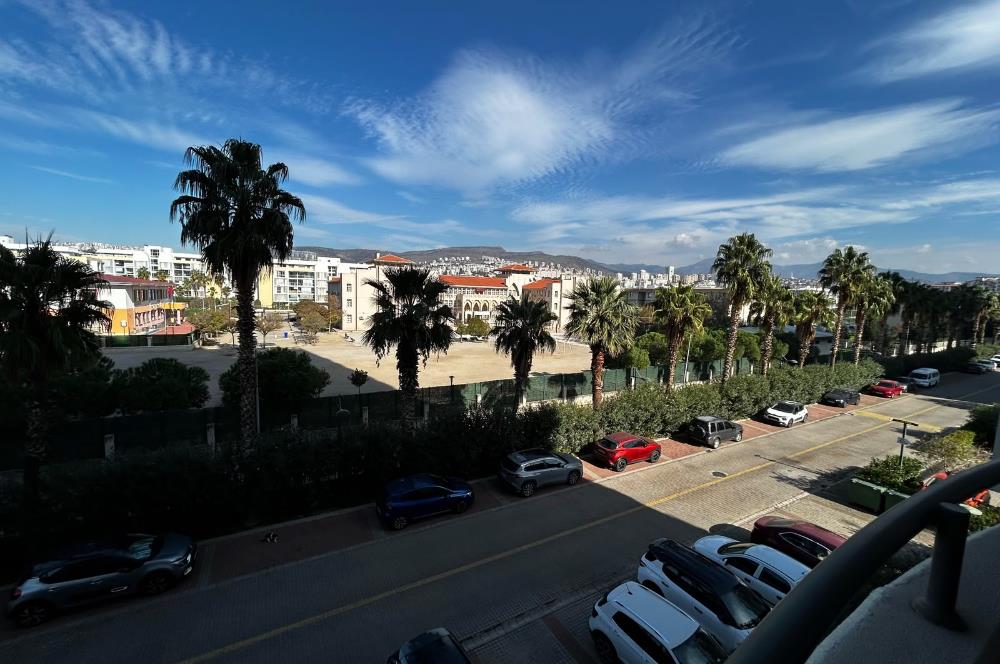 SOYAK MAVİŞEHİRDE OKUL CEPHELİ, FERAH VE KULLANIŞLI 1+1 KİRALIK