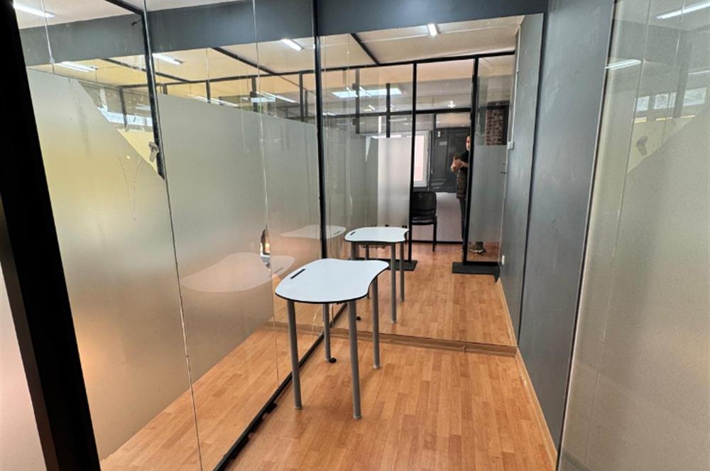 BAĞDAT CADDESİ'NE CEPHELİ KİRALIK 160 M2 NET HER İŞE UYGUN OFİS