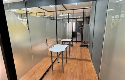BAĞDAT CADDESİ'NE CEPHELİ KİRALIK 160 M2 NET HER İŞE UYGUN OFİS