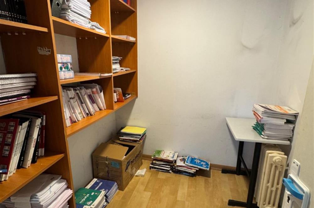 BAĞDAT CADDESİ'NE CEPHELİ KİRALIK 160 M2 NET HER İŞE UYGUN OFİS