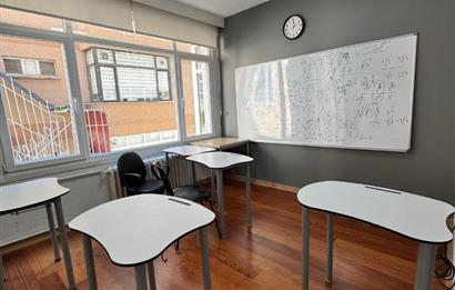 BAĞDAT CADDESİ'NE CEPHELİ KİRALIK 160 M2 NET HER İŞE UYGUN OFİS