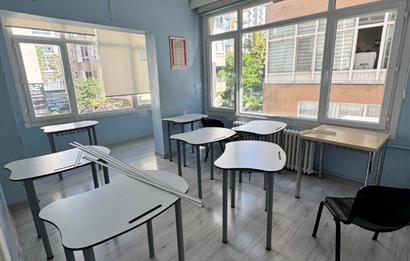 BAĞDAT CADDESİ'NE CEPHELİ KİRALIK 160 M2 NET HER İŞE UYGUN OFİS