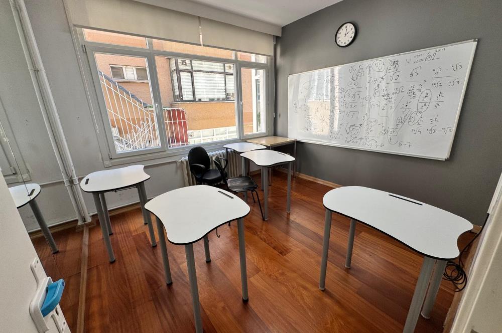 BAĞDAT CADDESİ'NE CEPHELİ KİRALIK 160 M2 NET HER İŞE UYGUN OFİS