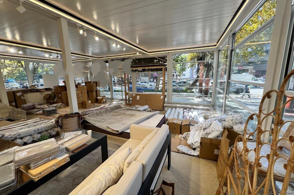 BAĞDAT CADDESİ ÜZERİ 125 M2 ÖN KULLANIMLI TOPLAM 375 M2 DÜKKAN