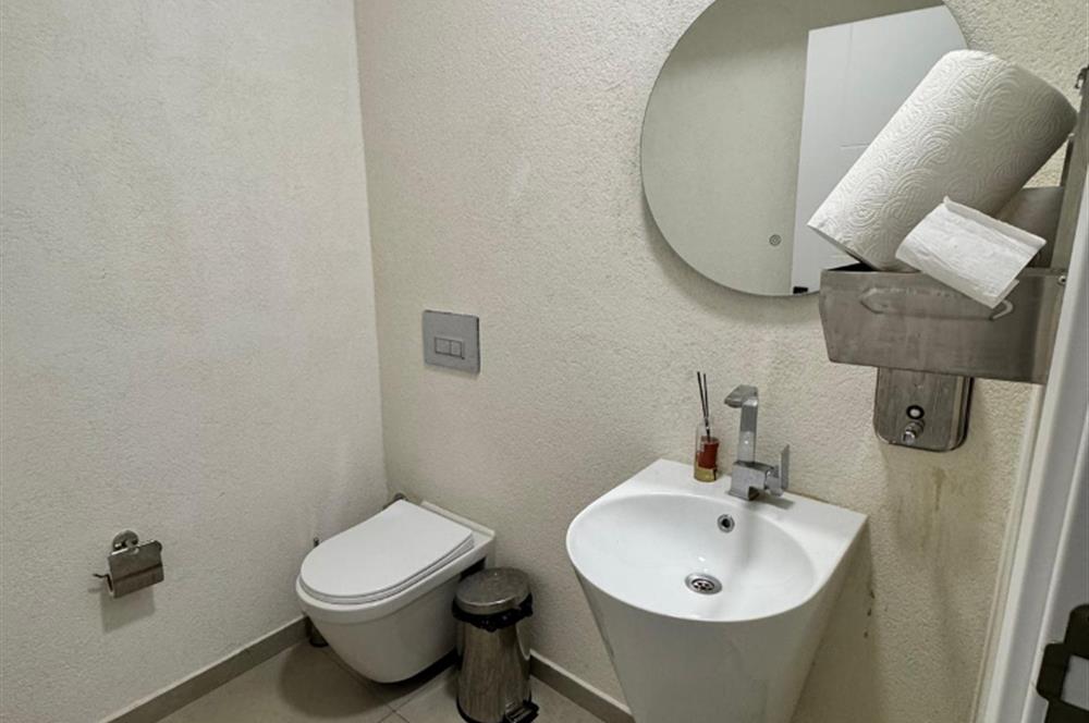 BAĞDAT CADDESİ ÜZERİ 125 M2 ÖN KULLANIMLI TOPLAM 375 M2 DÜKKAN