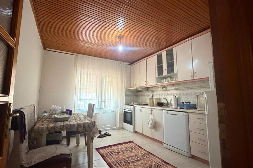 meltepe'de çatı katı eşyalı kiralık daire