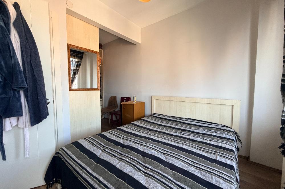 Caferağa'da Kısmi Deniz Manzaralı, 100m² Net 3+1 Satılık Daire