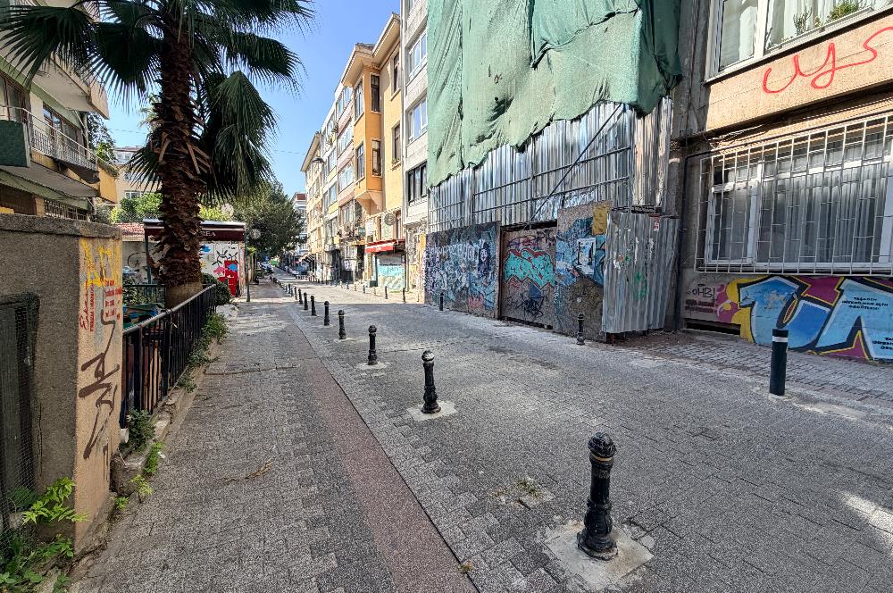 Caferağa'da Kısmi Deniz Manzaralı, 100m² Net 3+1 Satılık Daire