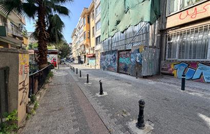 Caferağa'da Kısmi Deniz Manzaralı, 100m² Net 3+1 Satılık Daire