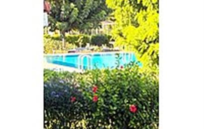 Çeşme Dalyan Cankaya Evleri Geniş Bahçeli Satılık Villa