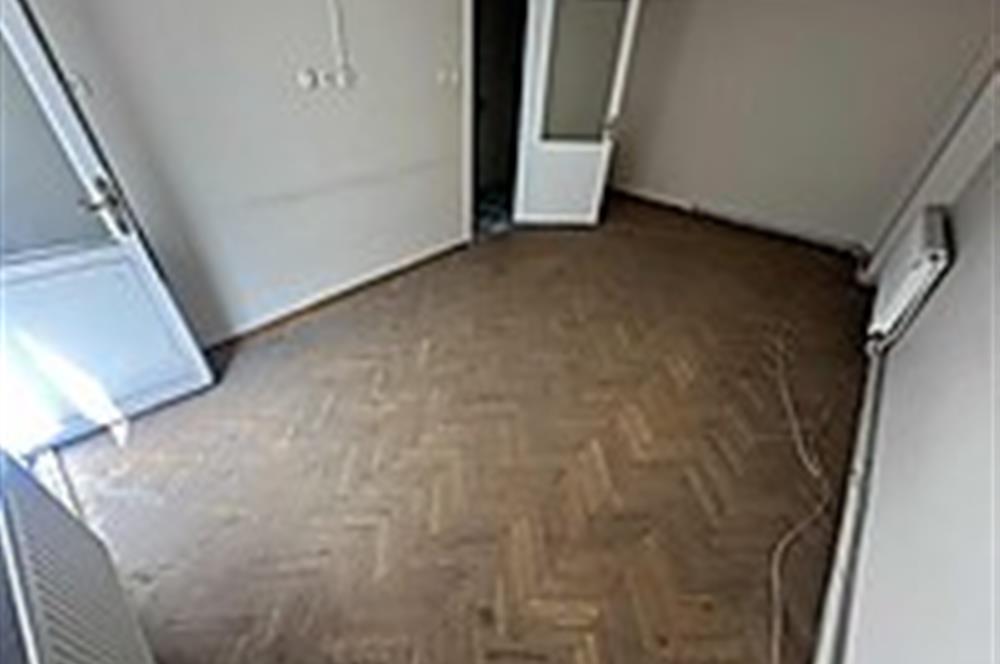 ÜÇYOL MEYDANIN'DA SATILIK 2+1 KAPALI MUTFAK DAİRE