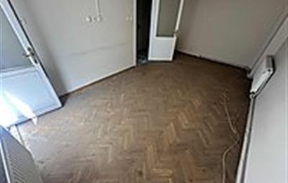 ÜÇYOL MEYDANIN'DA SATILIK 2+1 KAPALI MUTFAK DAİRE